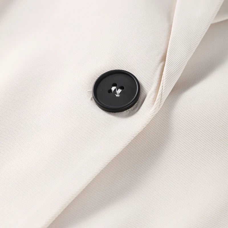 Schicker Damen-Anzug