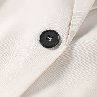 Schicker Damen-Anzug